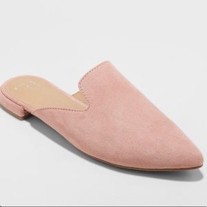 Slip on pointy toe Mules